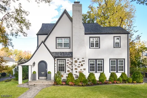 $1,450,000 | 275 Woodland Avenue, Summit, NJ 07901