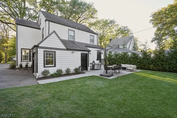 $1,450,000 | 275 Woodland Avenue, Summit, NJ 07901