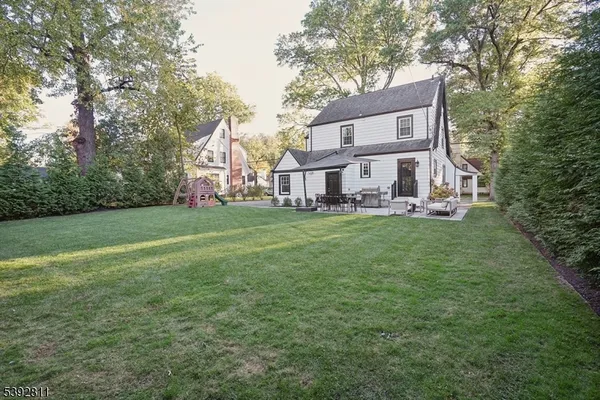 $1,450,000 | 275 Woodland Avenue, Summit, NJ 07901