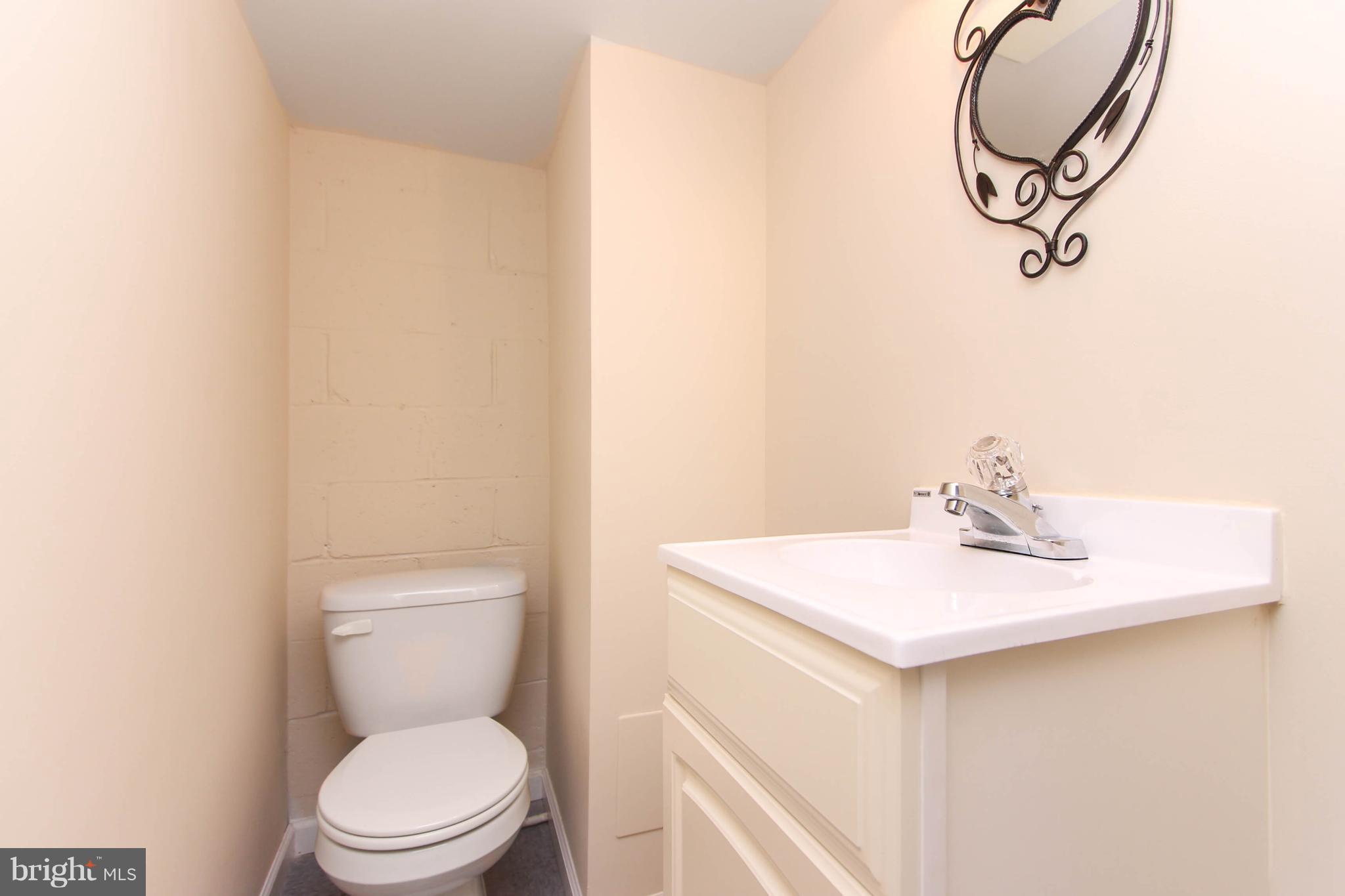 8333 Ridgely Oak Road Baltimore, MD 21234 - Photo 17 of 25 Half Bath