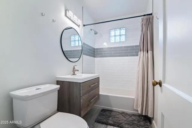 $369,000 | 9520 North Central Avenue, Phoenix, AZ 85020