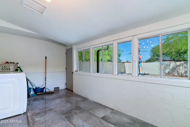 $369,000 | 9520 North Central Avenue, Phoenix, AZ 85020