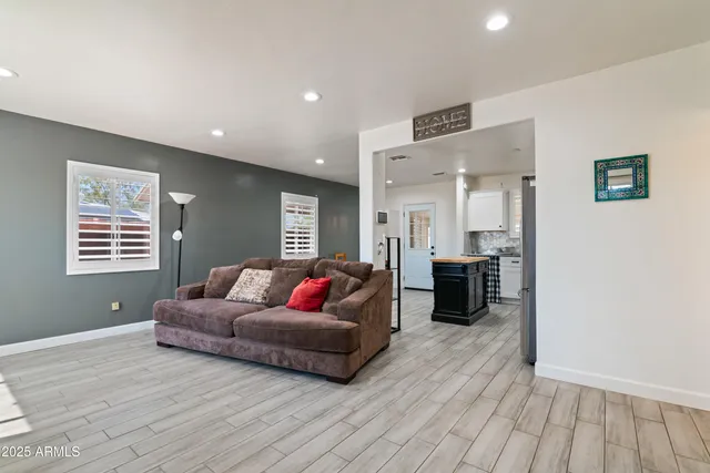 $369,000 | 9520 North Central Avenue, Phoenix, AZ 85020