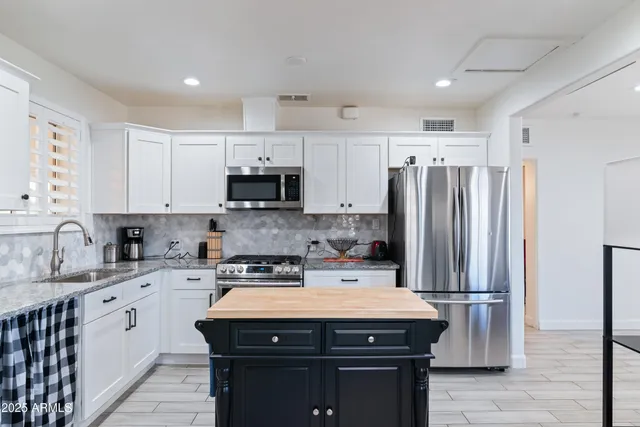 $369,000 | 9520 North Central Avenue, Phoenix, AZ 85020