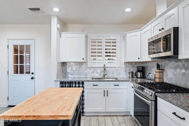 $369,000 | 9520 North Central Avenue, Phoenix, AZ 85020