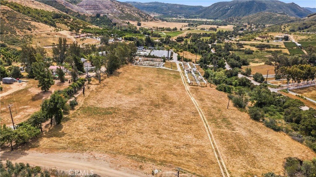9104 Huntley Road Fallbrook, CA 92028 - Photo 11 of 14 a view of a yard with an outdoor space