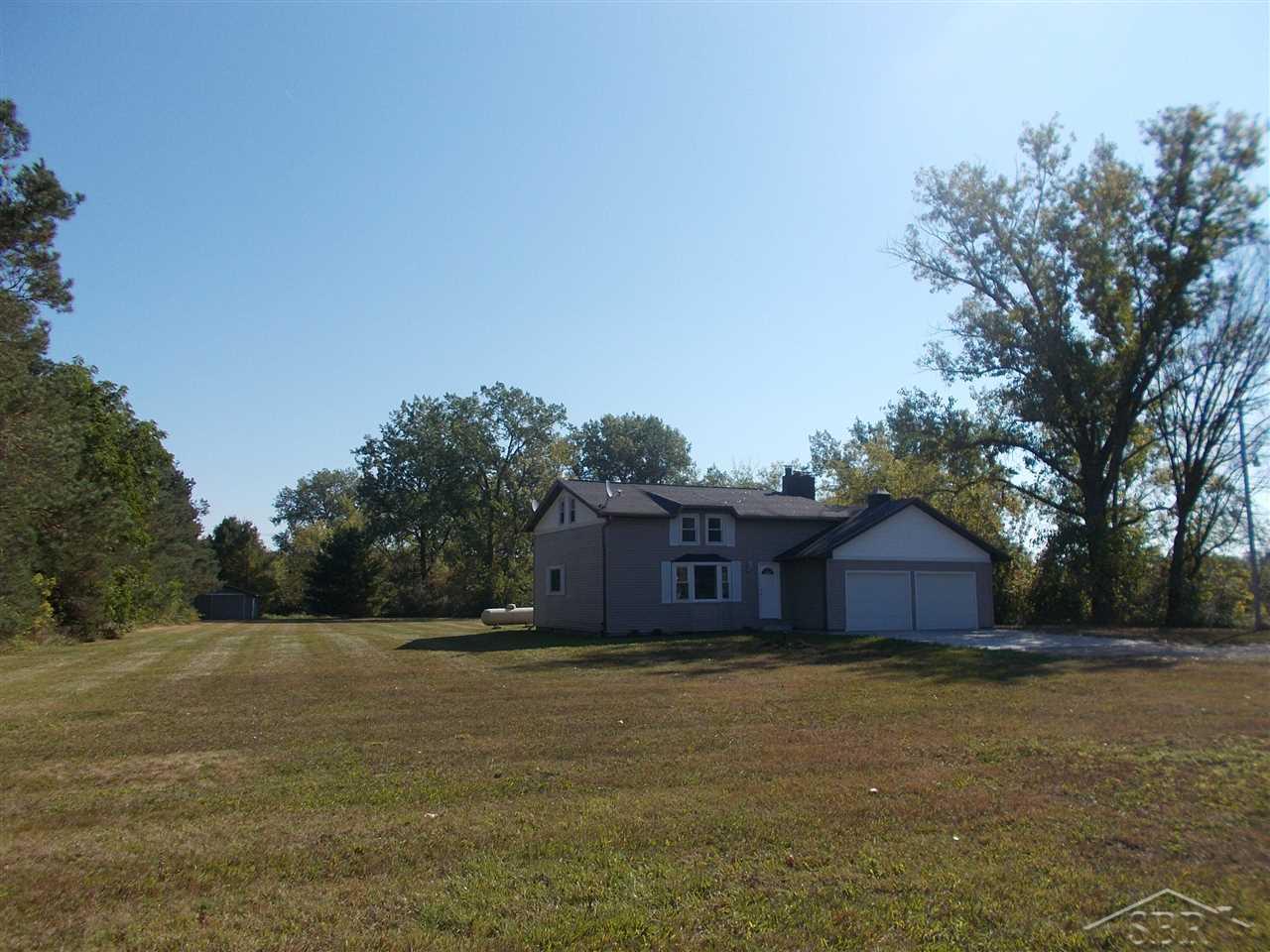 4236 Fehn Road Hemlock, MI 48626 - Photo 1 of 16