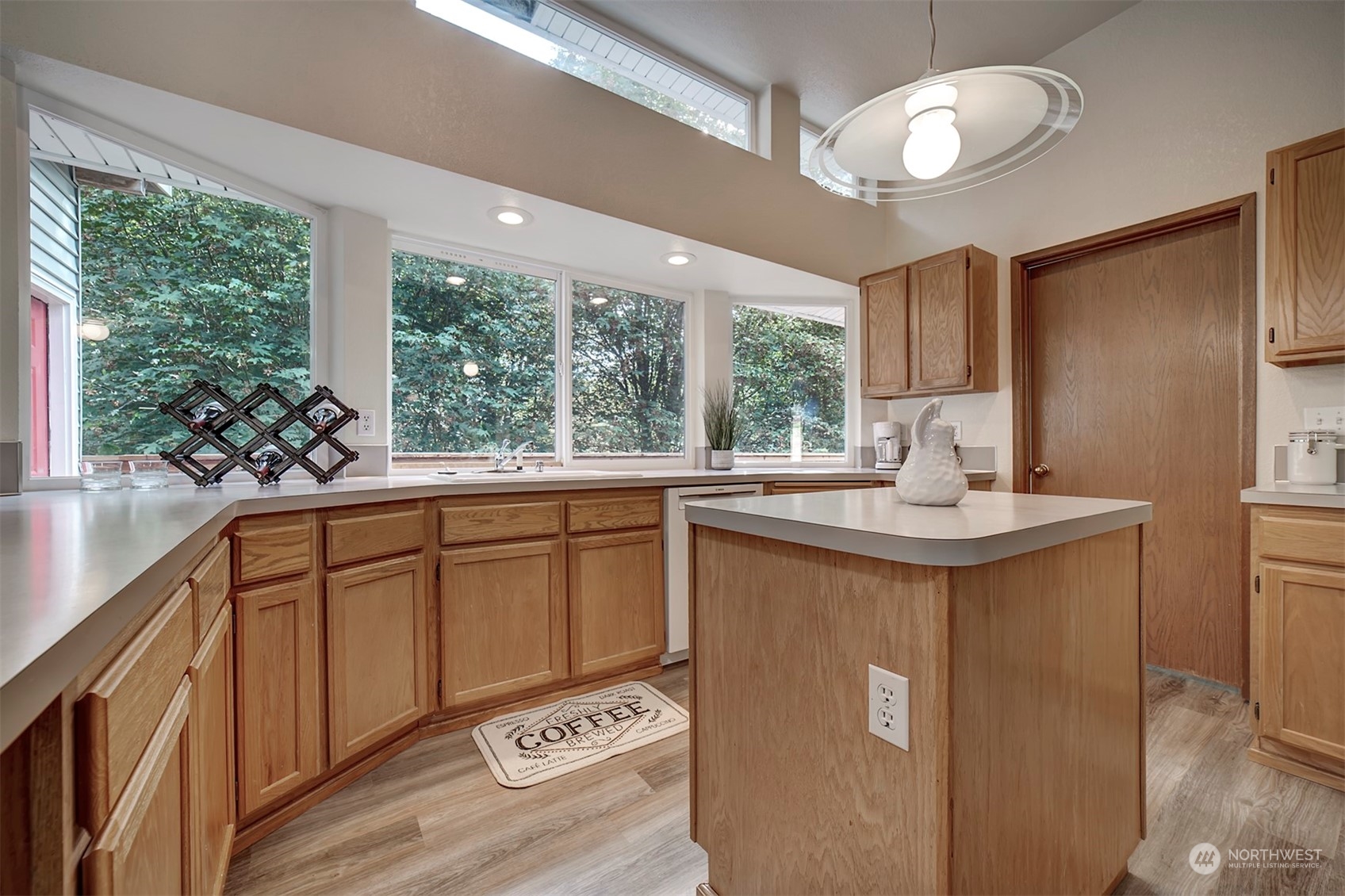 8429 Phillips Road Southeast Port Orchard, WA 98367 - Photo 8 of 35 Gallery Image 8