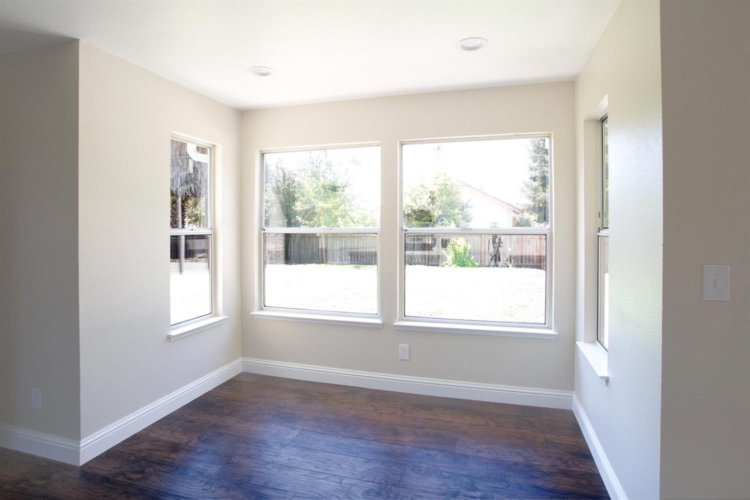 319 West Huntsman Avenue Reedley, CA 93654 - Photo 17 of 38 Gallery Image 17