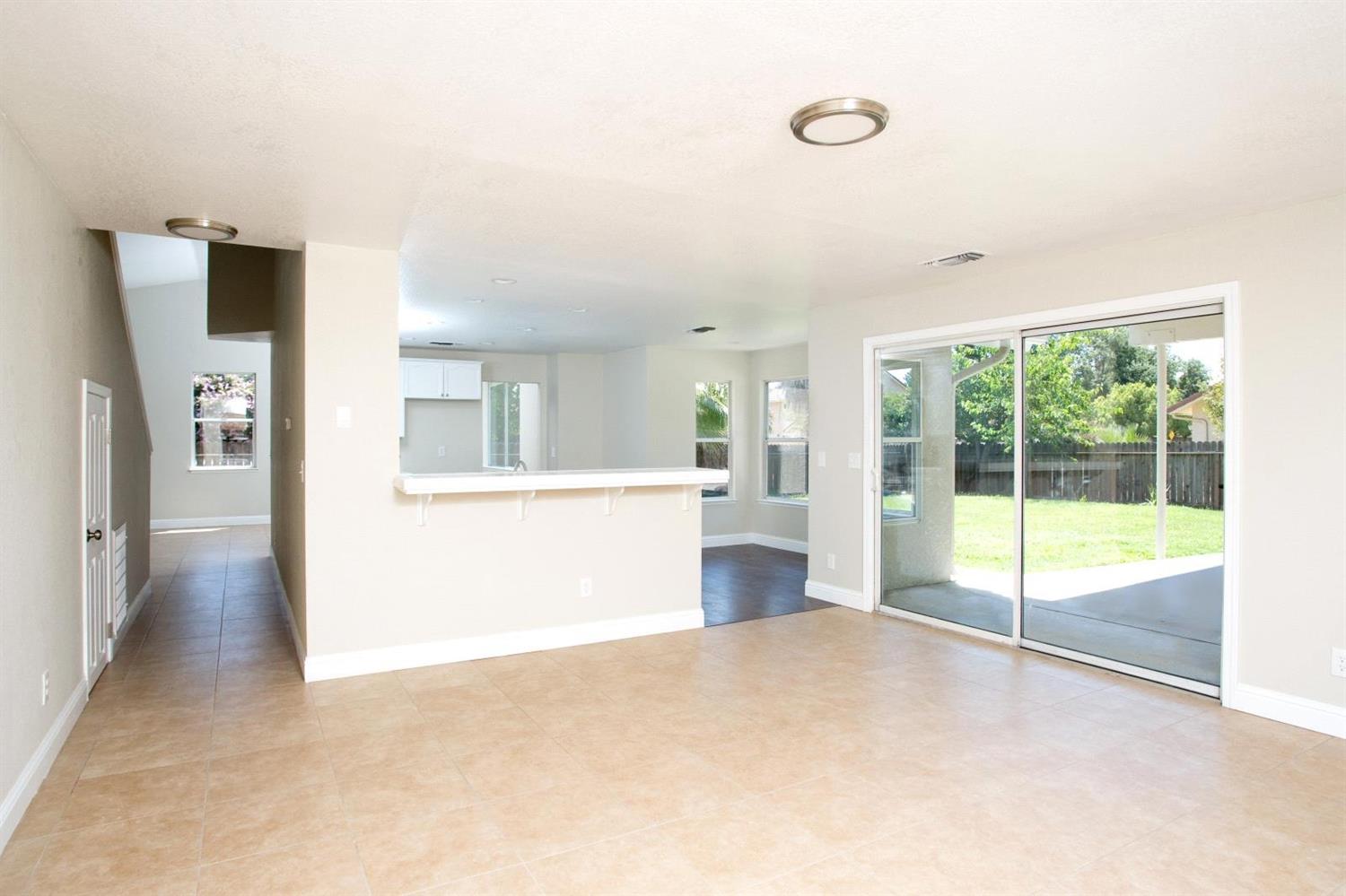 319 West Huntsman Avenue Reedley, CA 93654 - Photo 18 of 38 Gallery Image 18