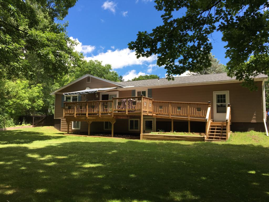 27 Harbour Road Bennington, VT 05201 - Photo 2 of 25
