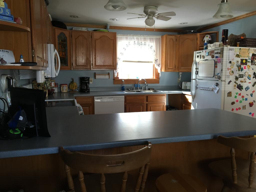27 Harbour Road Bennington, VT 05201 - Photo 5 of 25