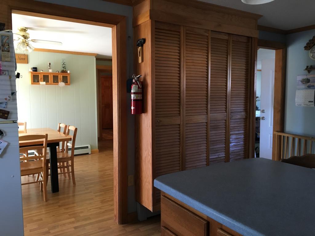 27 Harbour Road Bennington, VT 05201 - Photo 6 of 25