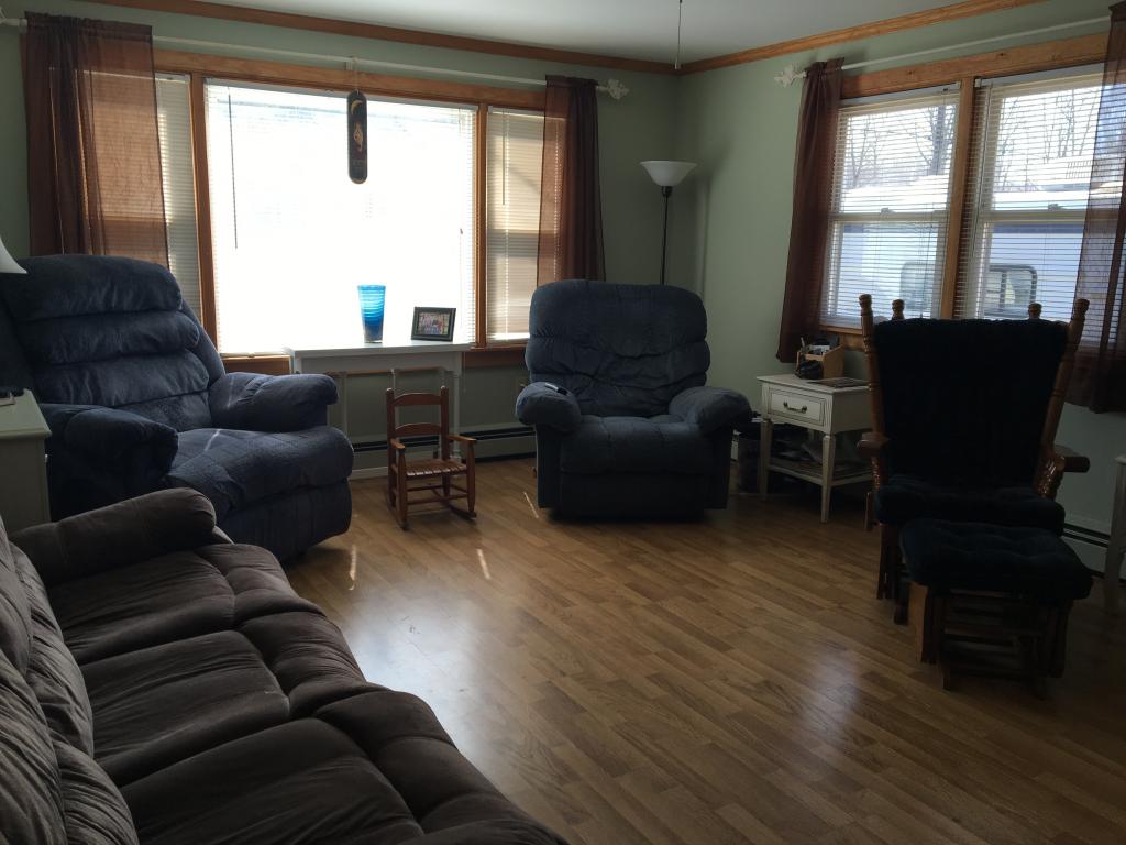 27 Harbour Road Bennington, VT 05201 - Photo 10 of 25