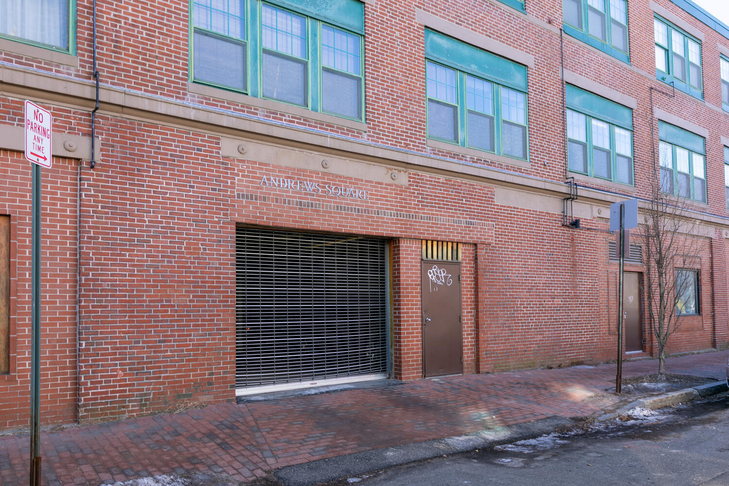 72 Pine Street, Unit 2 Portland, ME 04102 - Photo 22 of 26 72 Pine St 2 Portland ME 04102-large-024