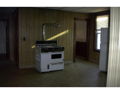 597 Millbury Street Worcester, MA 01607 - Photo 5 of 7 Gallery Image 5