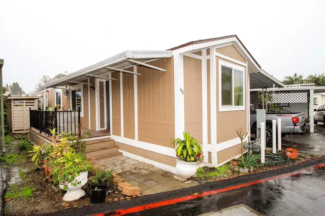 $229,900 | 400 North Melrose Drive, Unit SPC 40, Vista, CA 92083