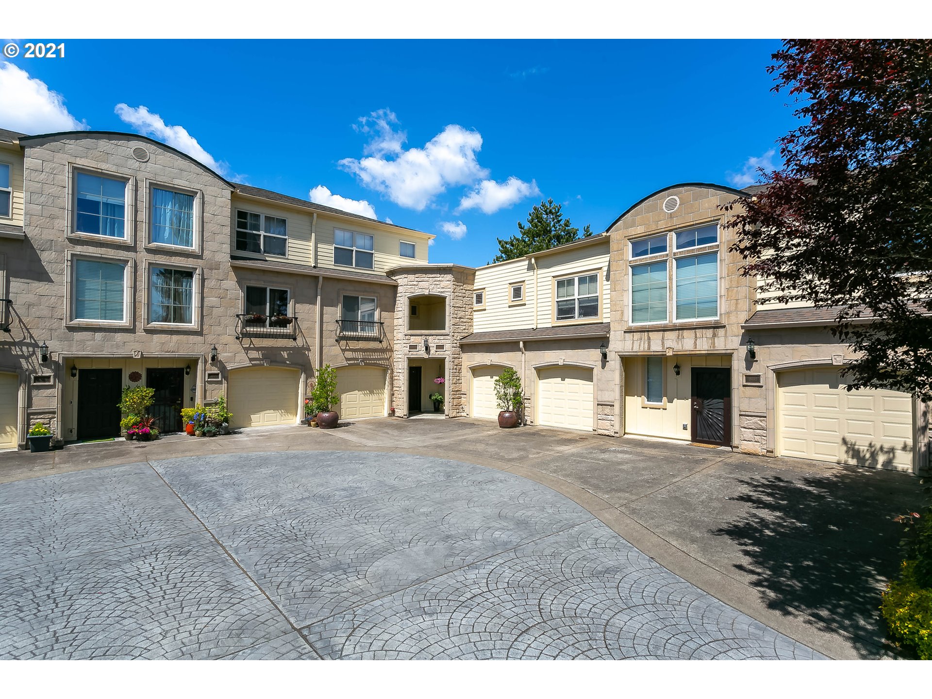 18700 Southwest Boones Ferry Road Tualatin, OR 97062 - Photo 1 of 32 Gallery Image 1