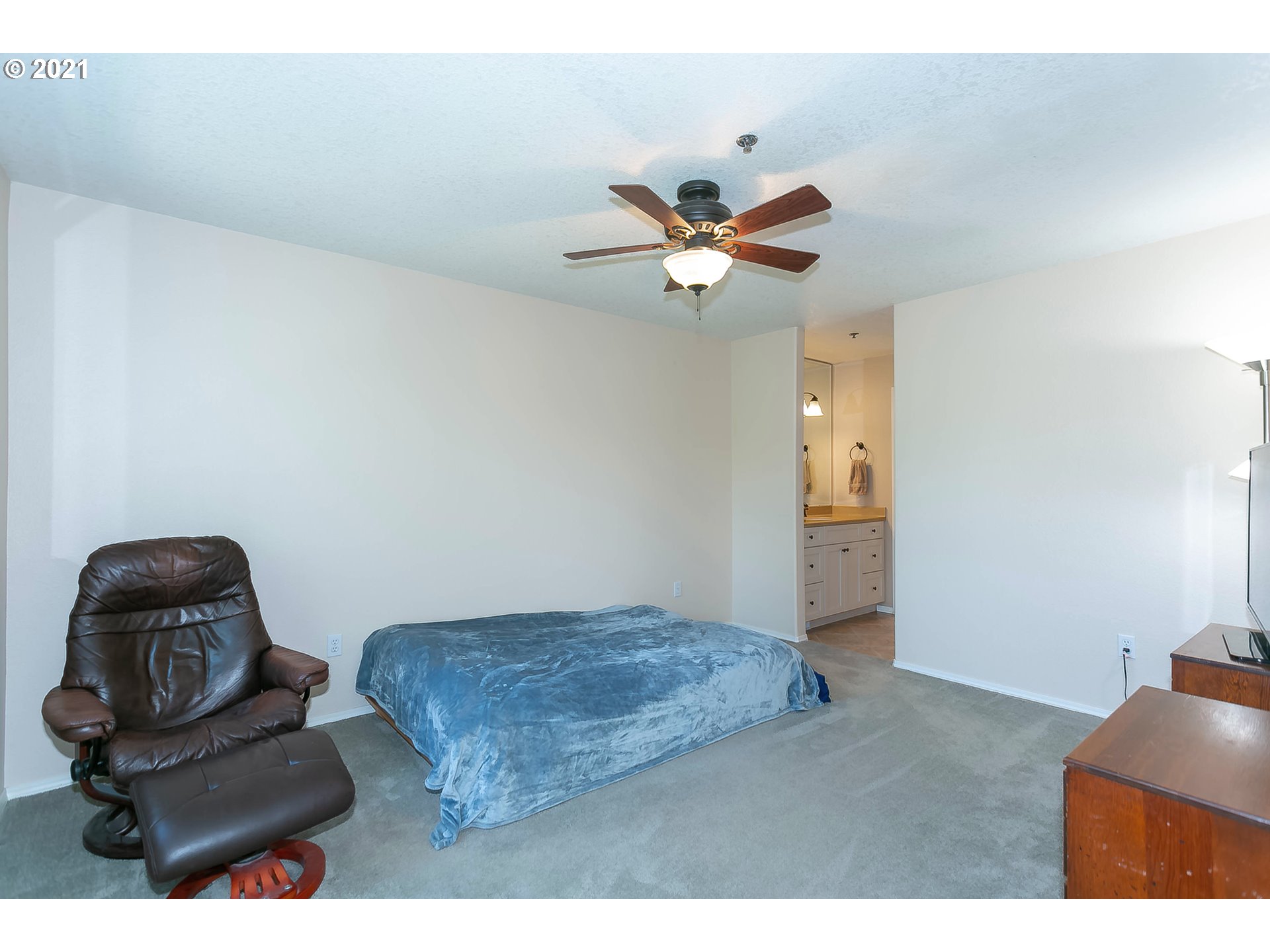18700 Southwest Boones Ferry Road Tualatin, OR 97062 - Photo 14 of 32 Gallery Image 14