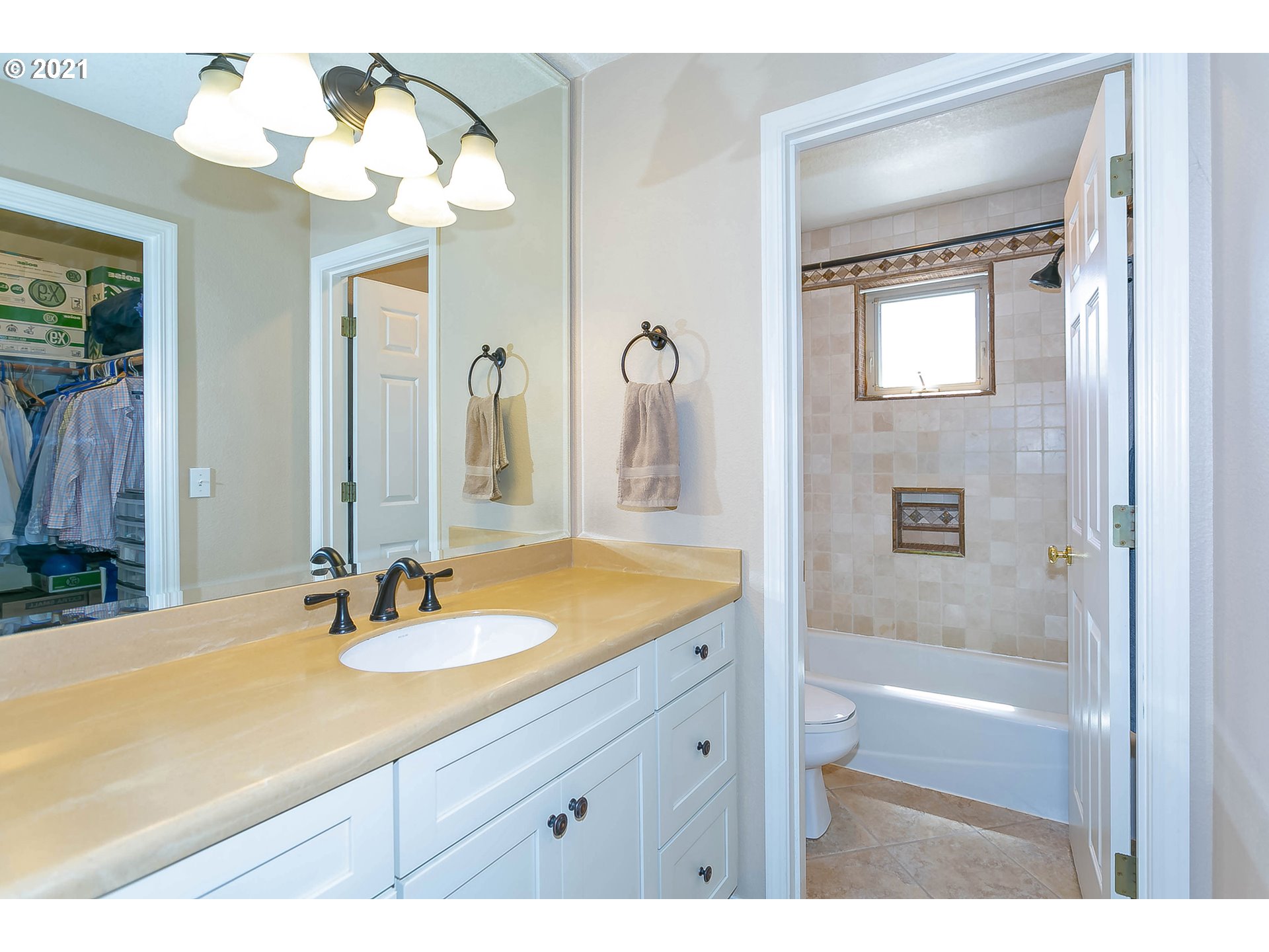 18700 Southwest Boones Ferry Road Tualatin, OR 97062 - Photo 15 of 32 Gallery Image 15