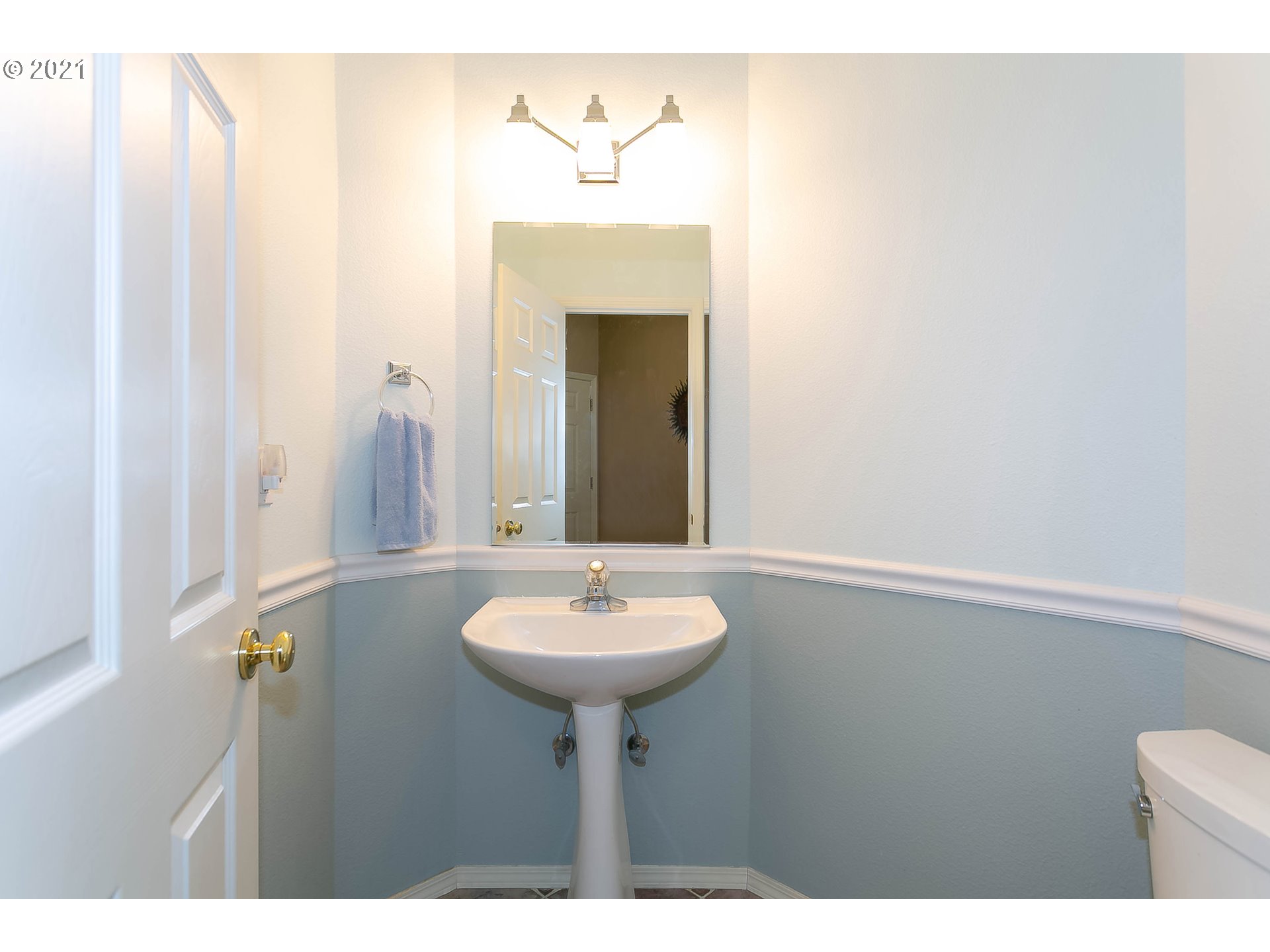 18700 Southwest Boones Ferry Road Tualatin, OR 97062 - Photo 17 of 32 Gallery Image 17