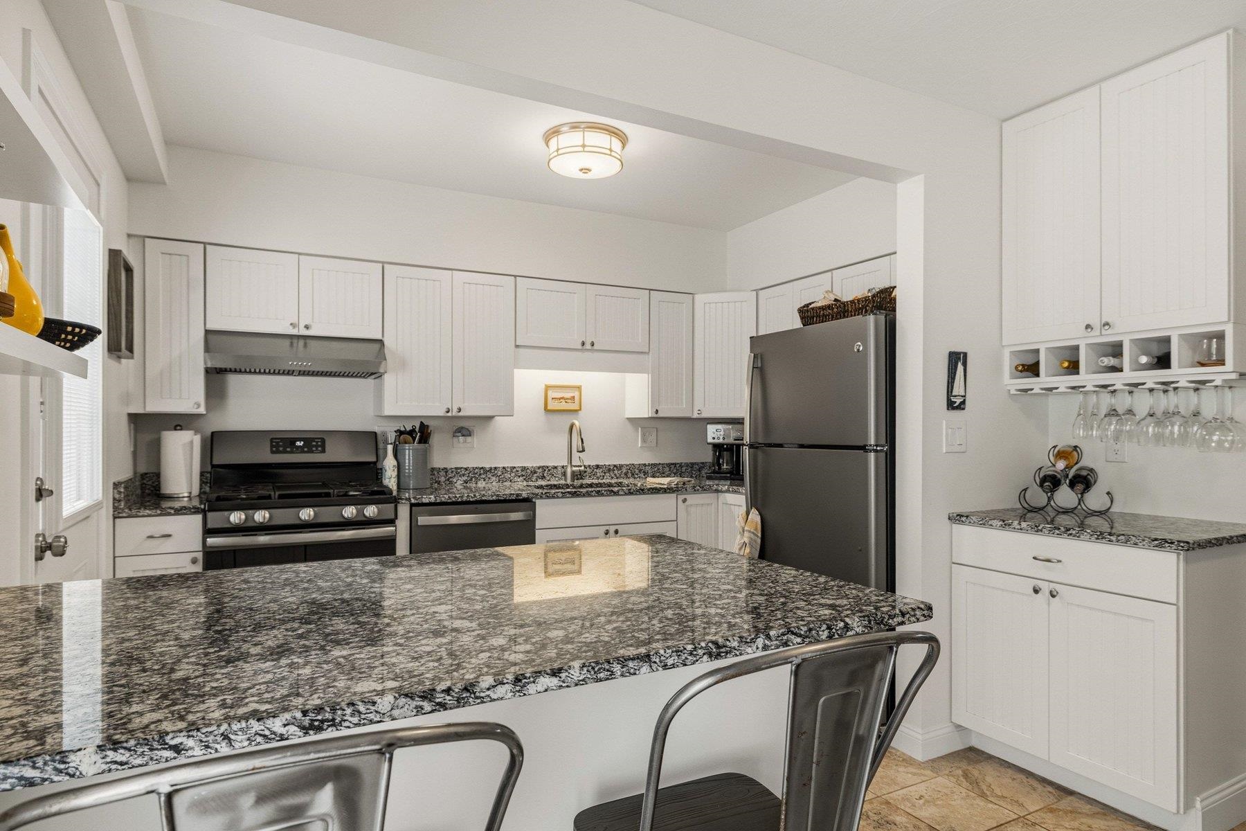 415 High Street, Unit 2 Hampton, NH 03842 - Photo 6 of 30