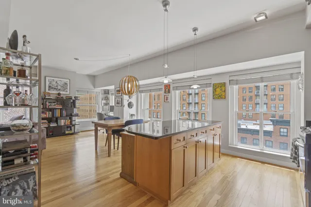 $549,000 | 675 E Street Northwest, Unit 500, Washington, DC 20004