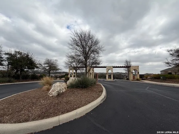 $392,400 | 8250 Cruiseship Bay, Unit 902, San Antonio, TX 78255