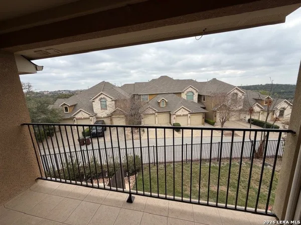 $392,400 | 8250 Cruiseship Bay, Unit 902, San Antonio, TX 78255