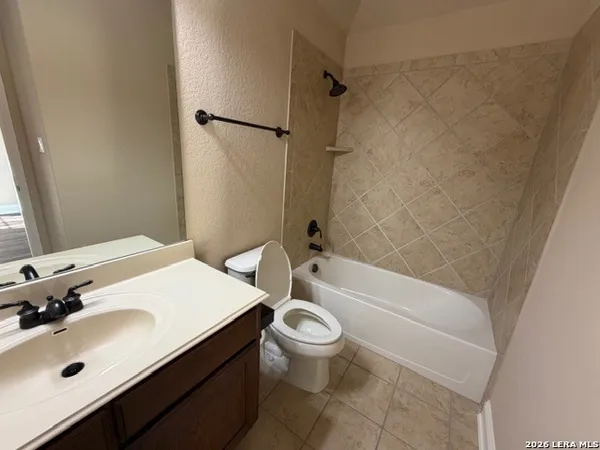 $392,400 | 8250 Cruiseship Bay, Unit 902, San Antonio, TX 78255