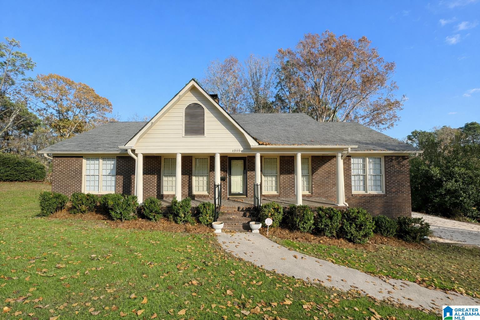 4909 Sussex Road Birmingham, AL 35242 - Photo 1 of 8