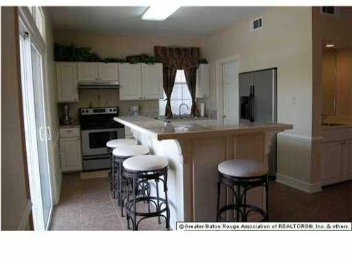 33138 Rivergate Circle Springfield, LA 70462 - Photo 5 of 22 Gallery Image 5