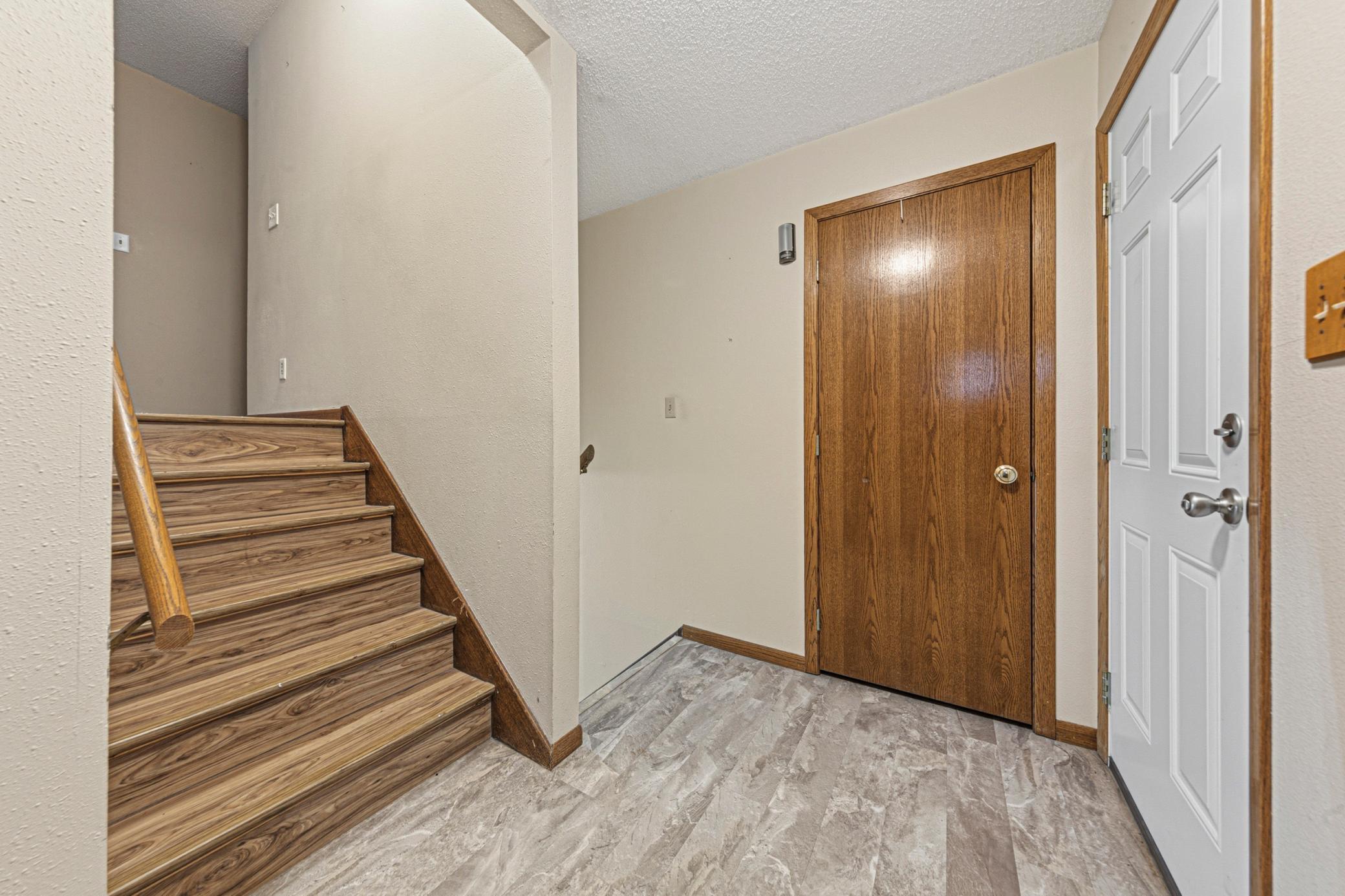 168 10th Street Southeast Wells, MN 56097 - Photo 3 of 36