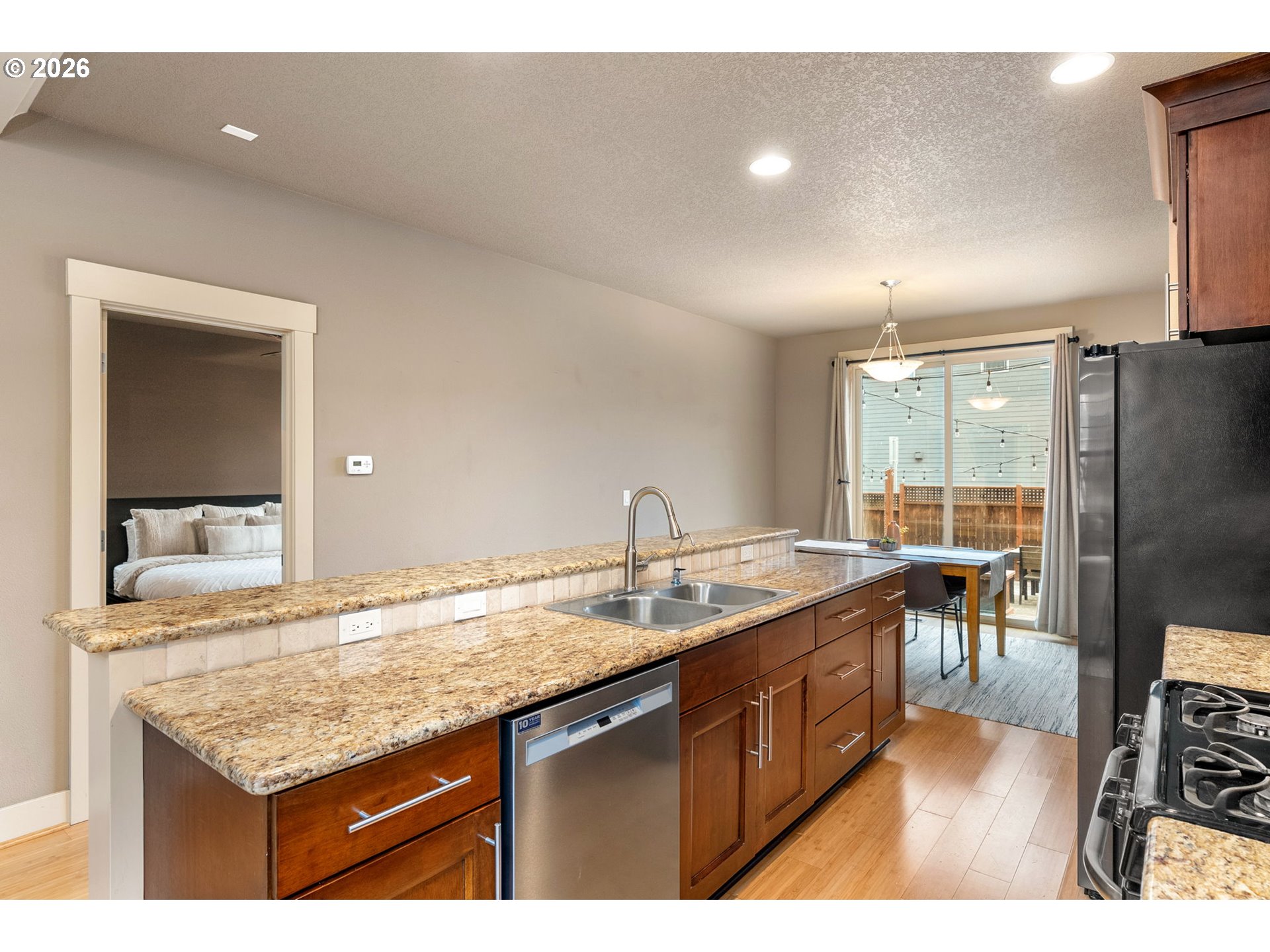 913 Falcon Court Hood River, OR 97031 - Photo 12 of 46 Kitchen