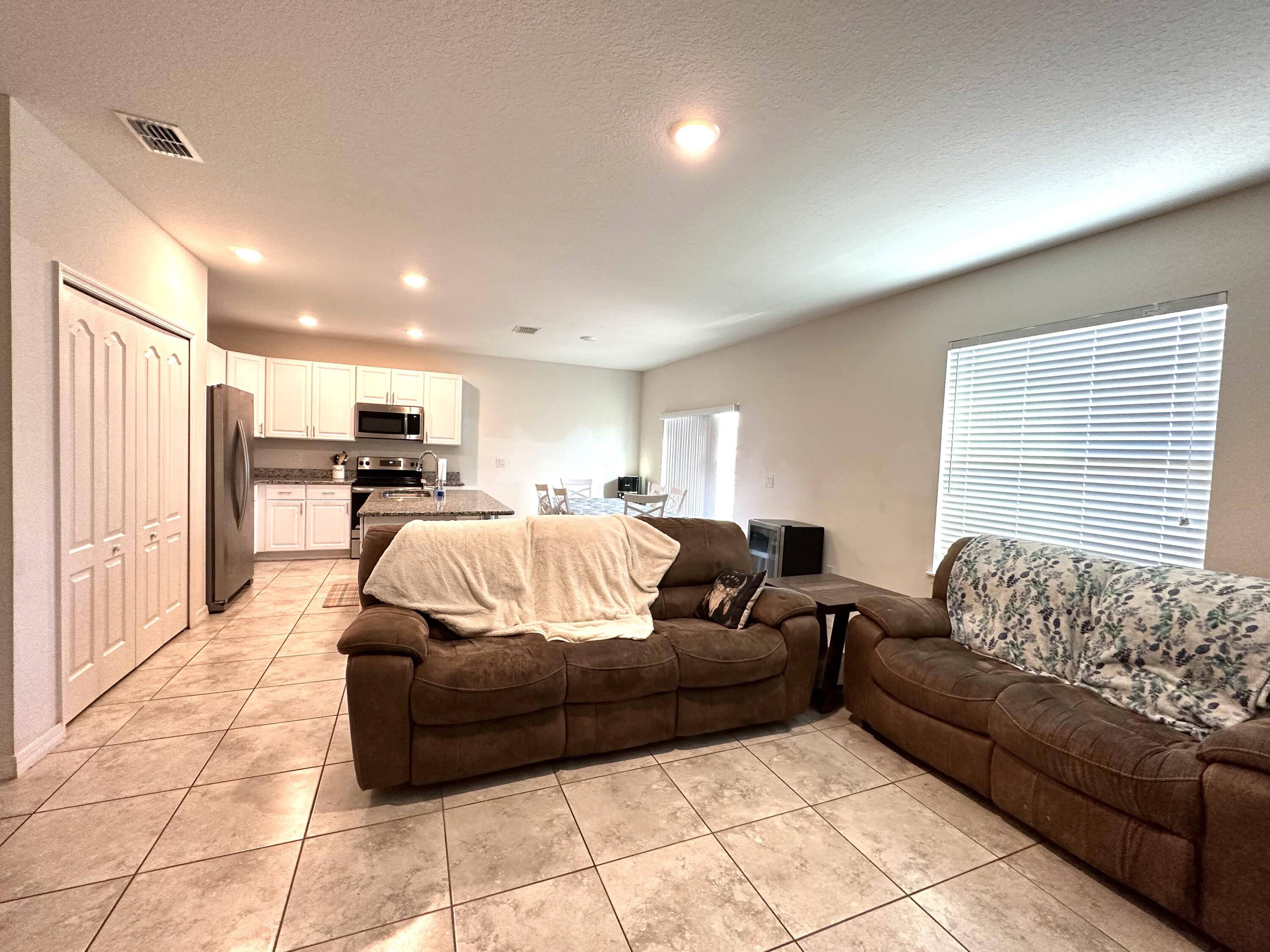702 Southwest Bond Road Port St. Lucie, FL 34953 - Photo 9 of 15 IMG_0630