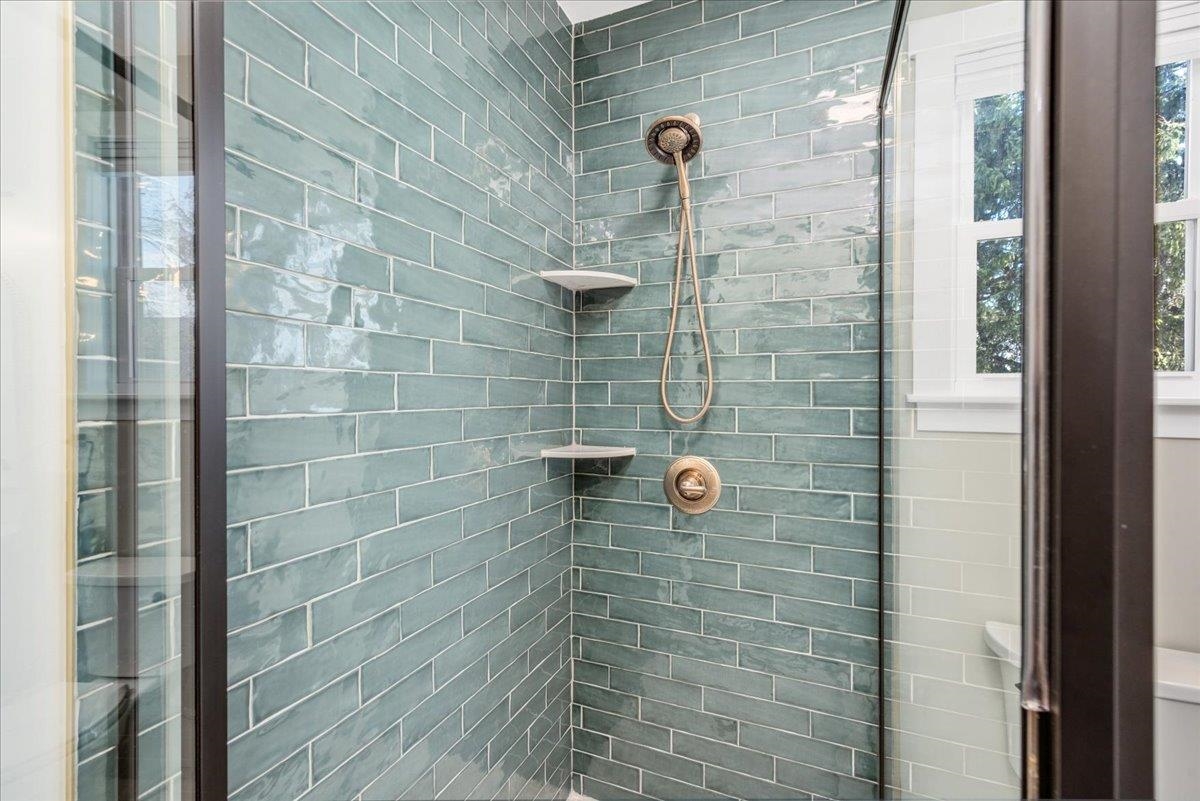 8 Range Road Windham, NH 03087 - Photo 16 of 35