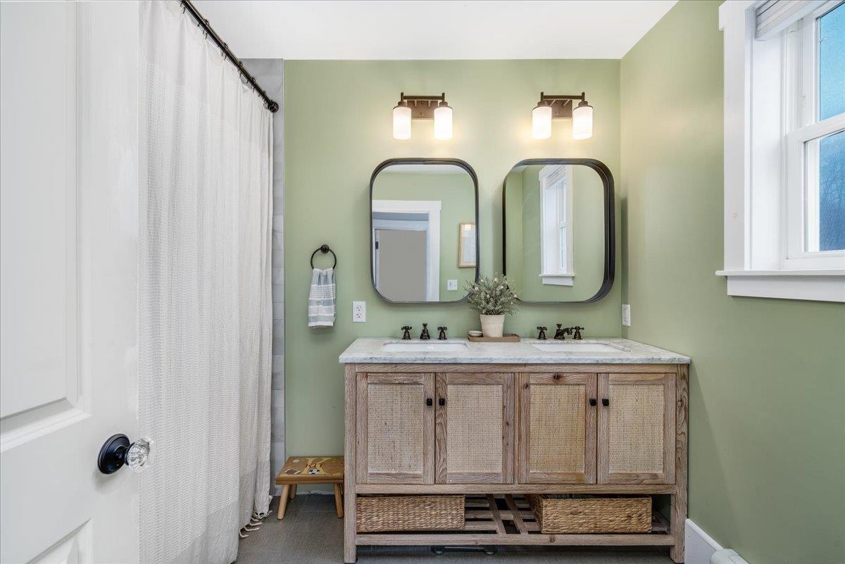 8 Range Road Windham, NH 03087 - Photo 27 of 35