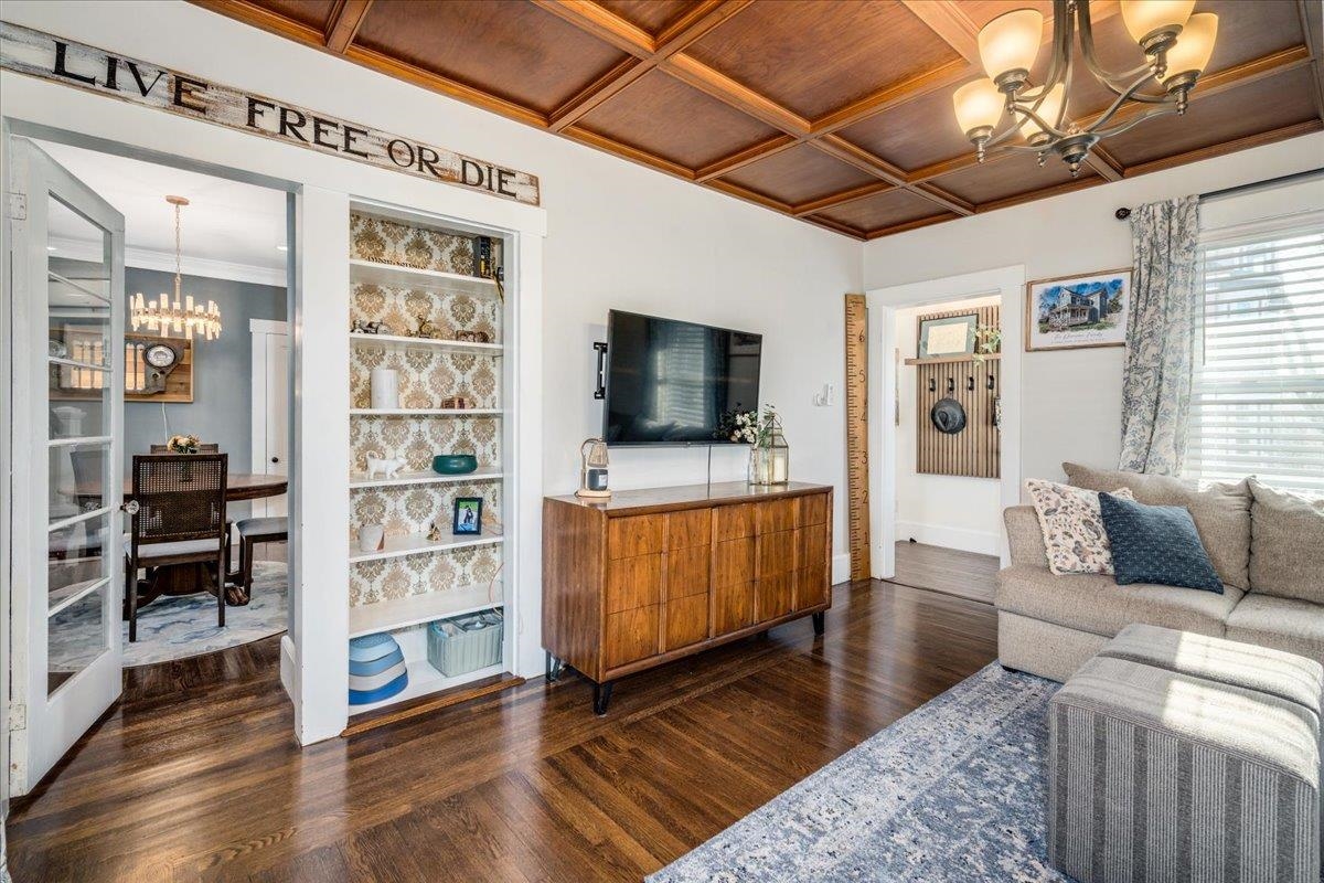 8 Range Road Windham, NH 03087 - Photo 5 of 35