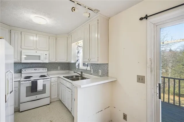 $350,000 | 655 Kelley Road, Cleveland, GA 30528