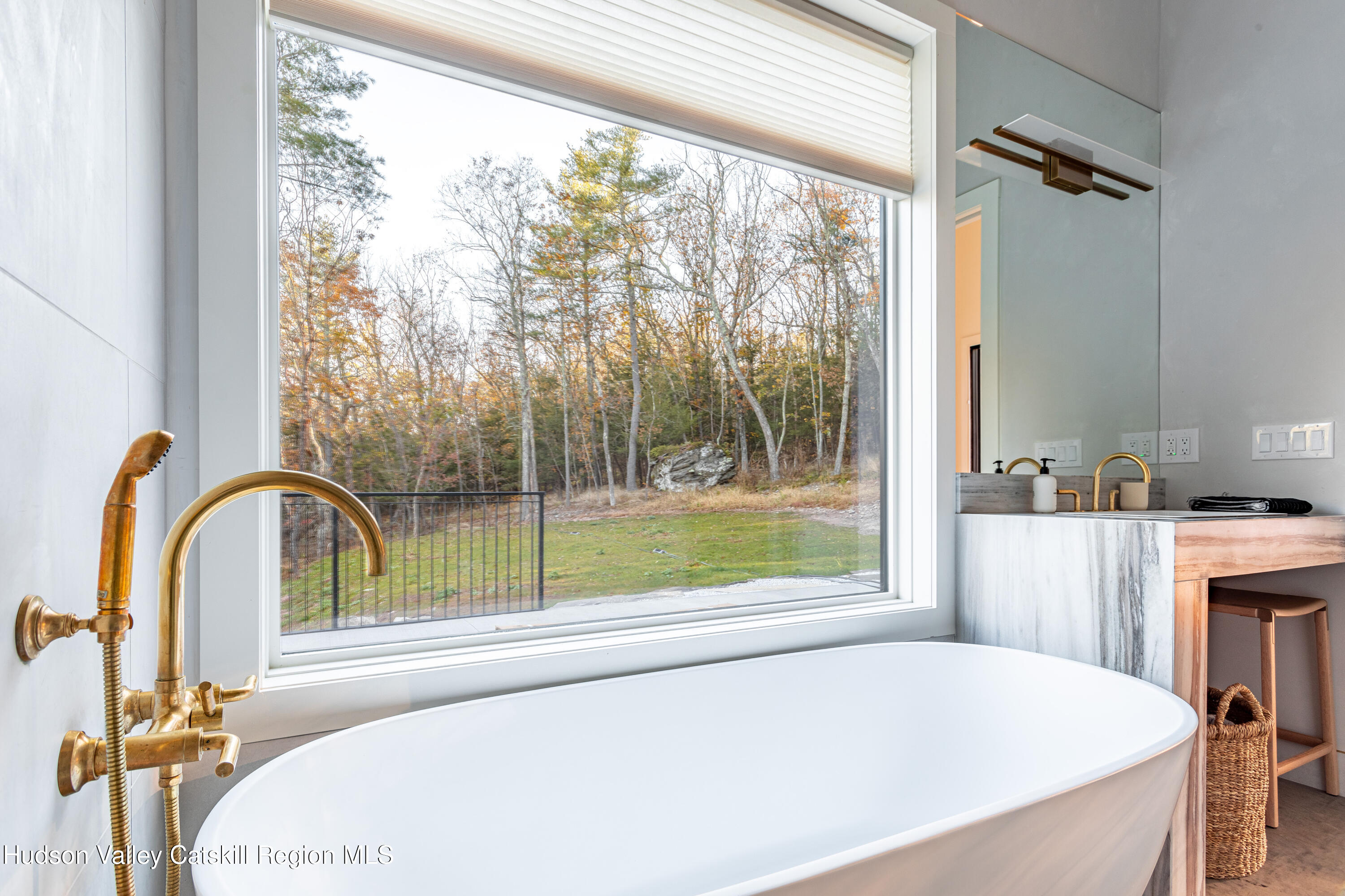 120 Old Quarry Road Catskill, NY 12414 - Photo 11 of 23 120 OQR. Oleg. Bathtub