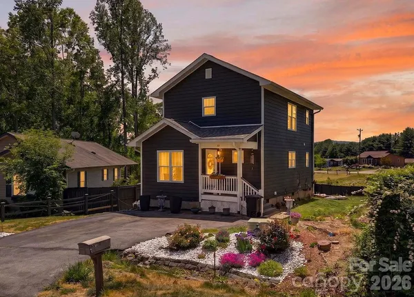 $410,000 | 100 Victoria Springs Drive, Flat Rock, NC 28731