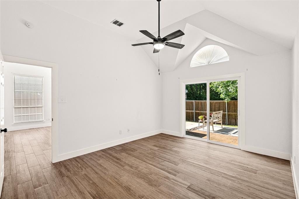 381 Arbor Lane Euless, TX 76039 - Photo 16 of 38
