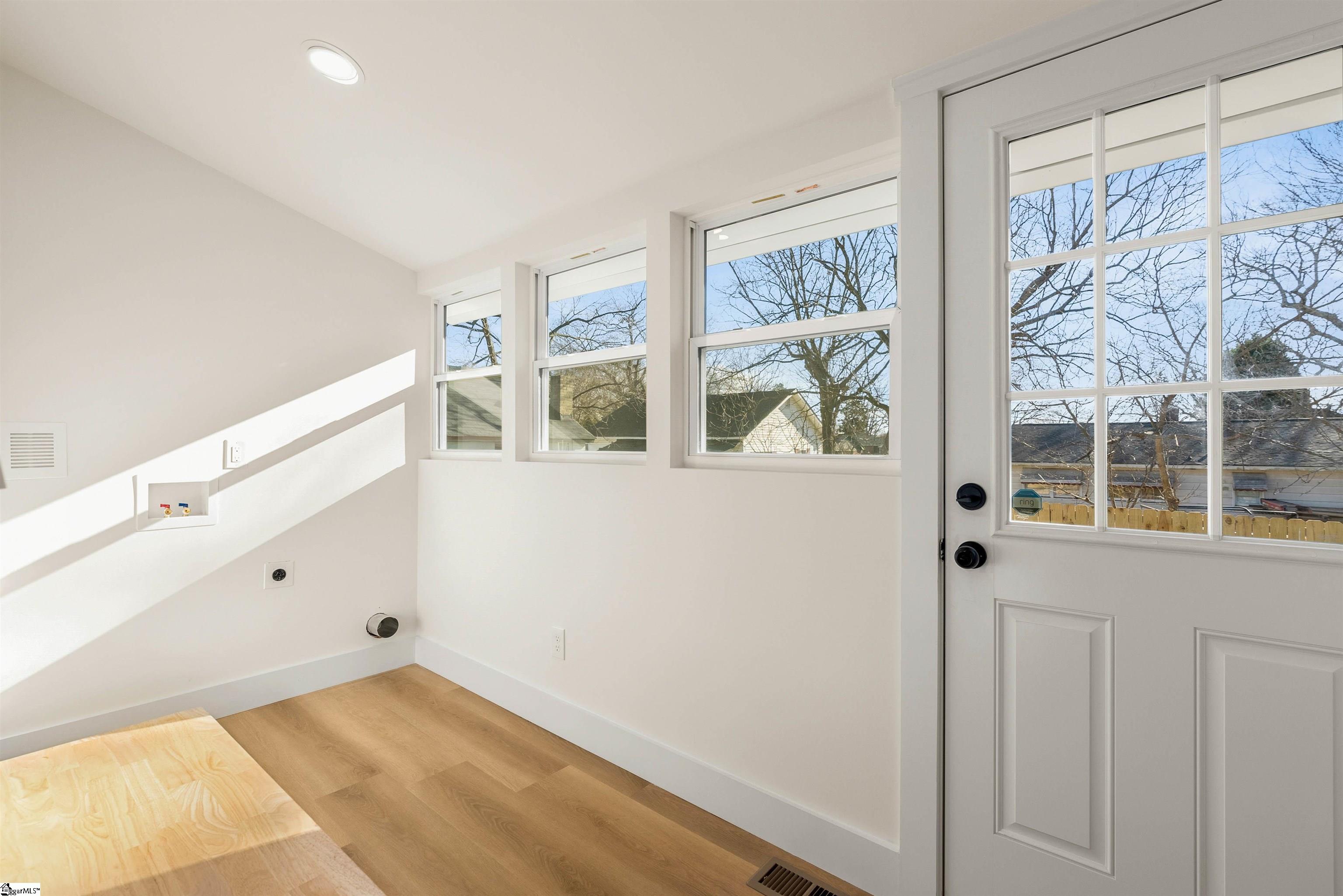 6 10th Street Greer, SC 29651 - Photo 24 of 29