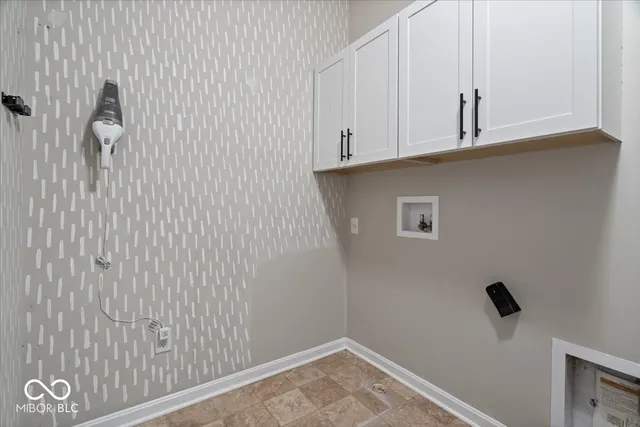 $449,900 | 6570 West Treeline Lane, McCordsville, IN 46055