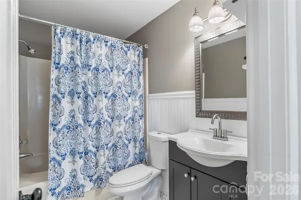 $320,000 | 1548 Castell Lane, Hickory, NC 28601