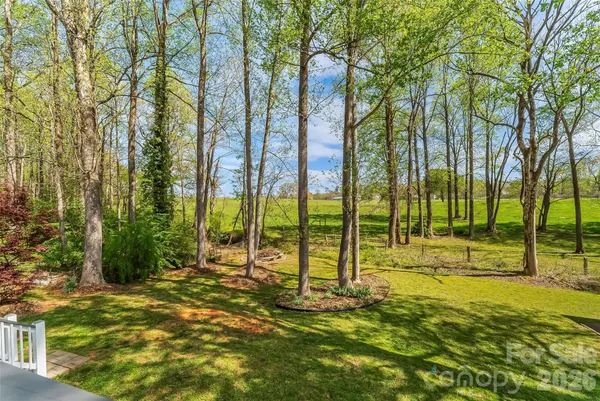 $320,000 | 1548 Castell Lane, Hickory, NC 28601