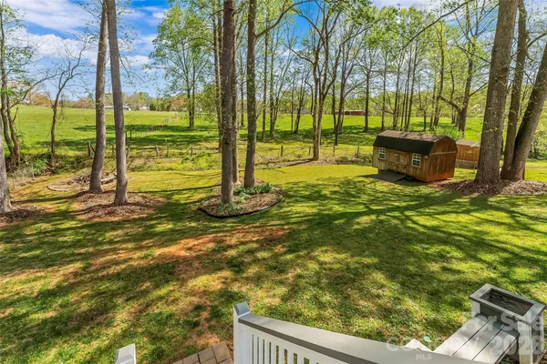 $320,000 | 1548 Castell Lane, Hickory, NC 28601