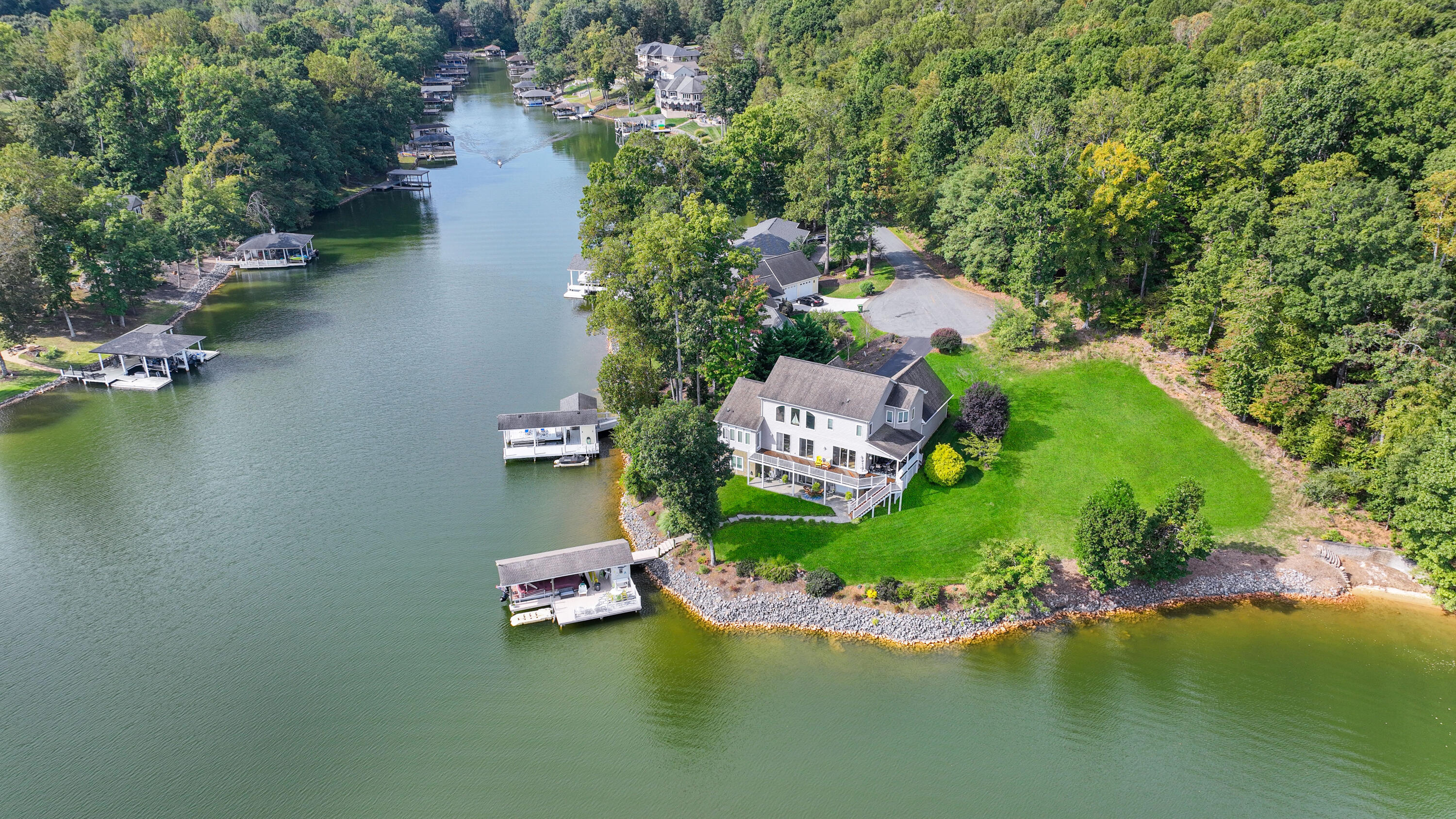 544 Wood Brook Road Moneta, VA 24121 - Photo 1 of 66 Aerial