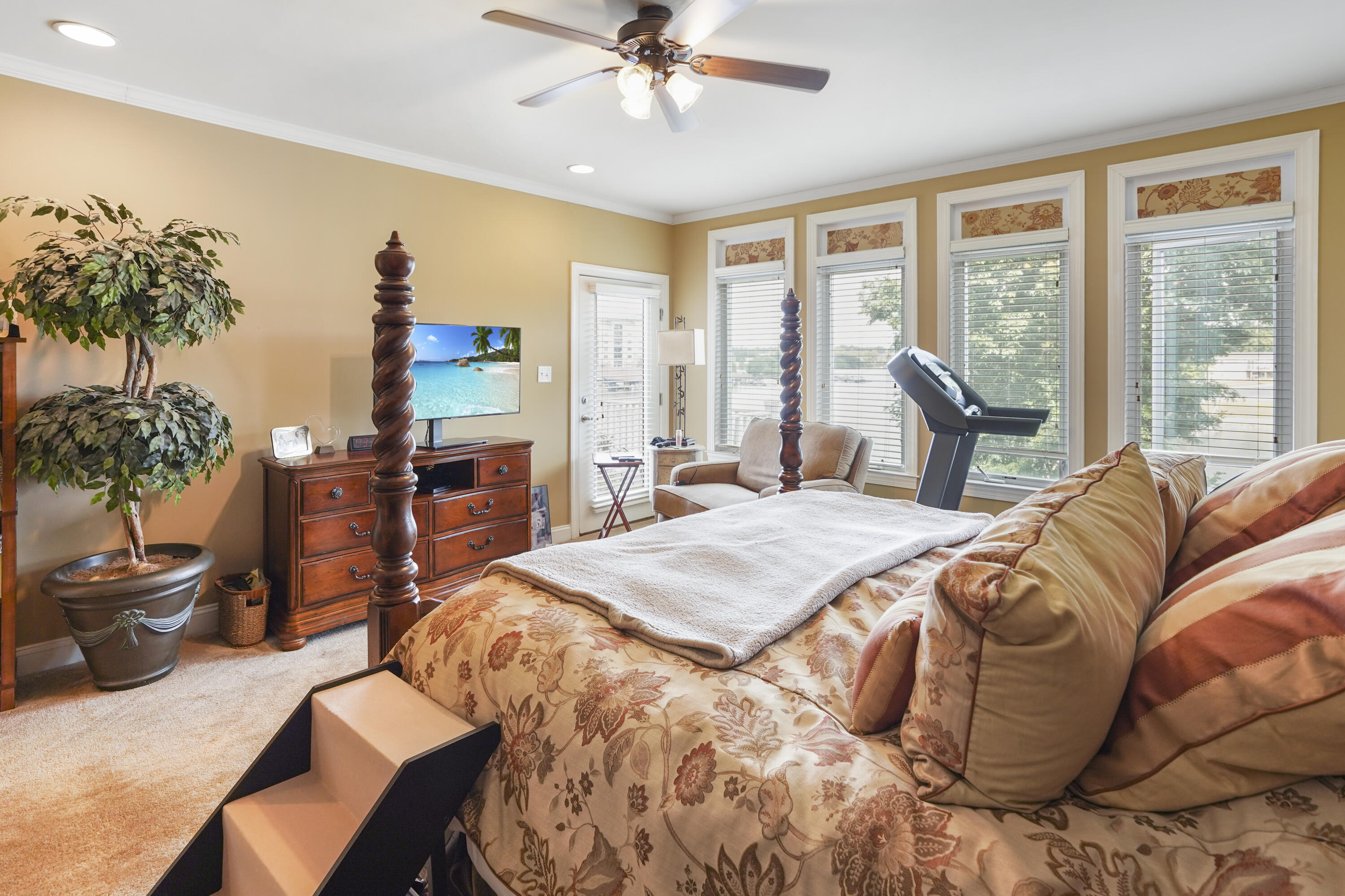 544 Wood Brook Road Moneta, VA 24121 - Photo 19 of 66 Primary Bedroom