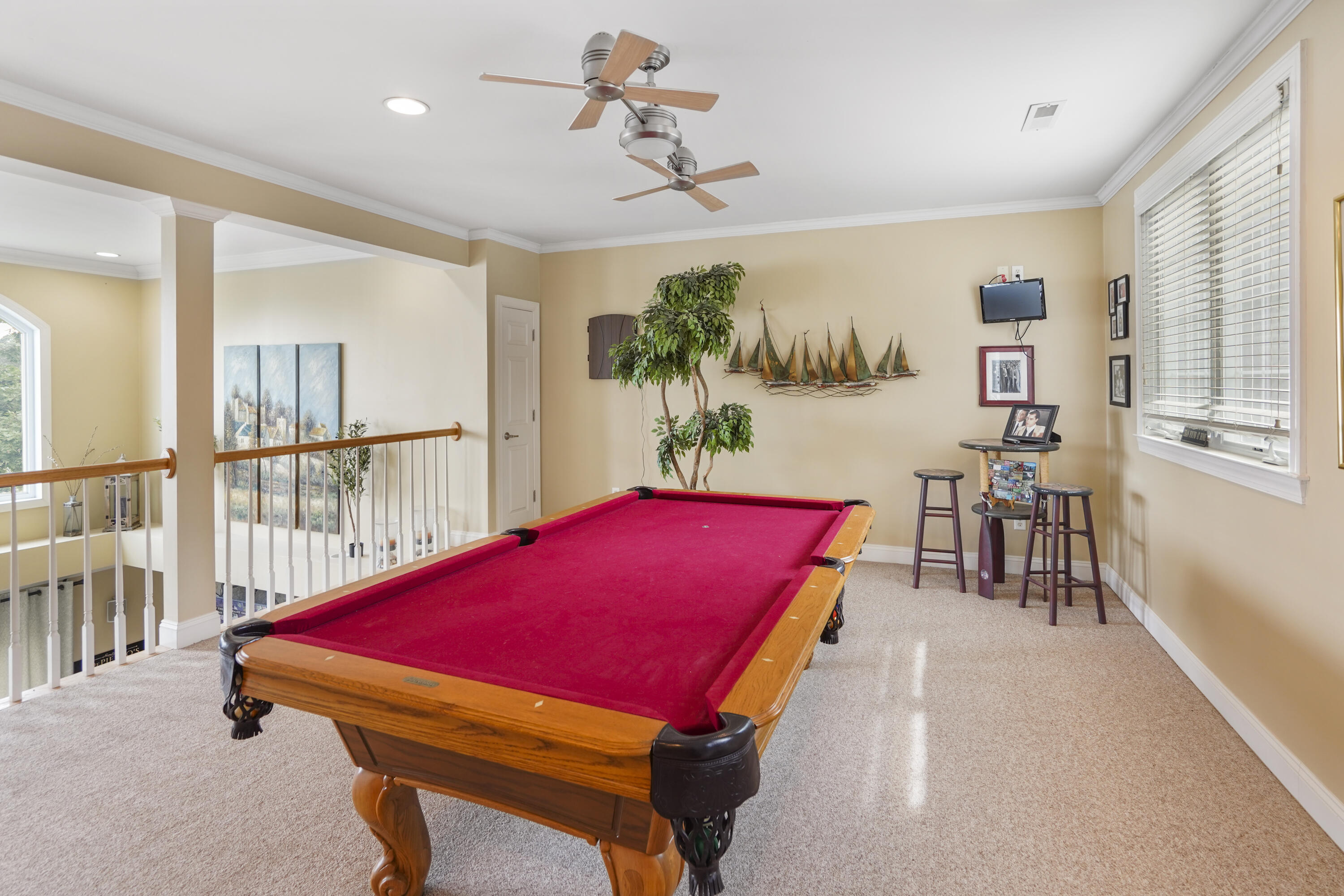 544 Wood Brook Road Moneta, VA 24121 - Photo 32 of 66 a room with furniture and a table